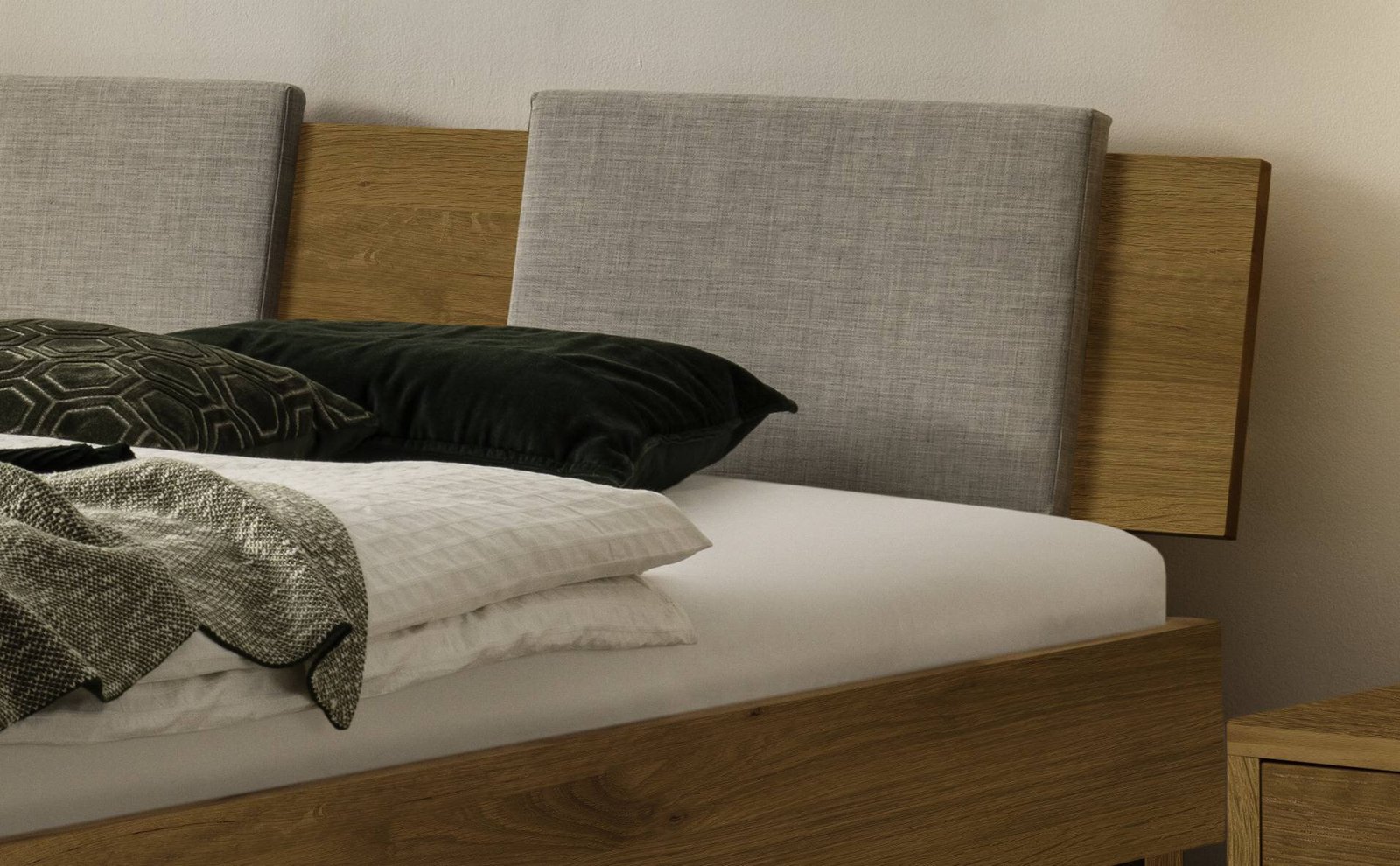 Bett Piemonte Hasena Eiche massivholz-335-Pepe grey 140x200 cm Grau / Braun – Bild 2