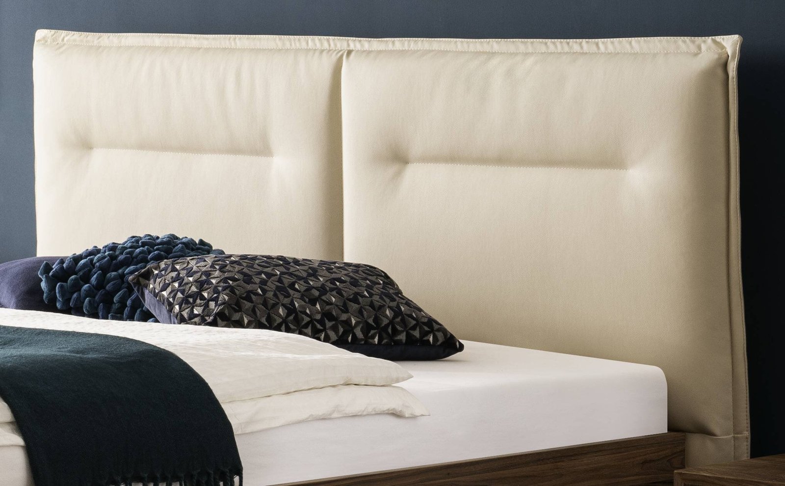 Lit Mira Hasena Noyer massif 373-Campos creme 140x200 cm Beige / Brun – Image 2