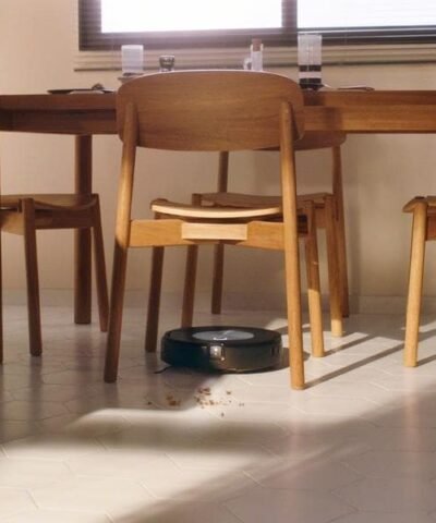 iRobot Robot d’aspiration et d’essuyage Roomba Combo j7+ 4