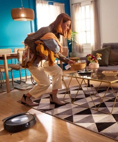 iRobot Robot d’aspiration et d’essuyage Roomba Combo j7 3